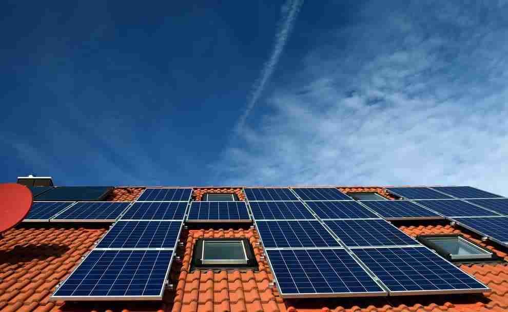 How to go about installing green energy in homes, for maximum benefit