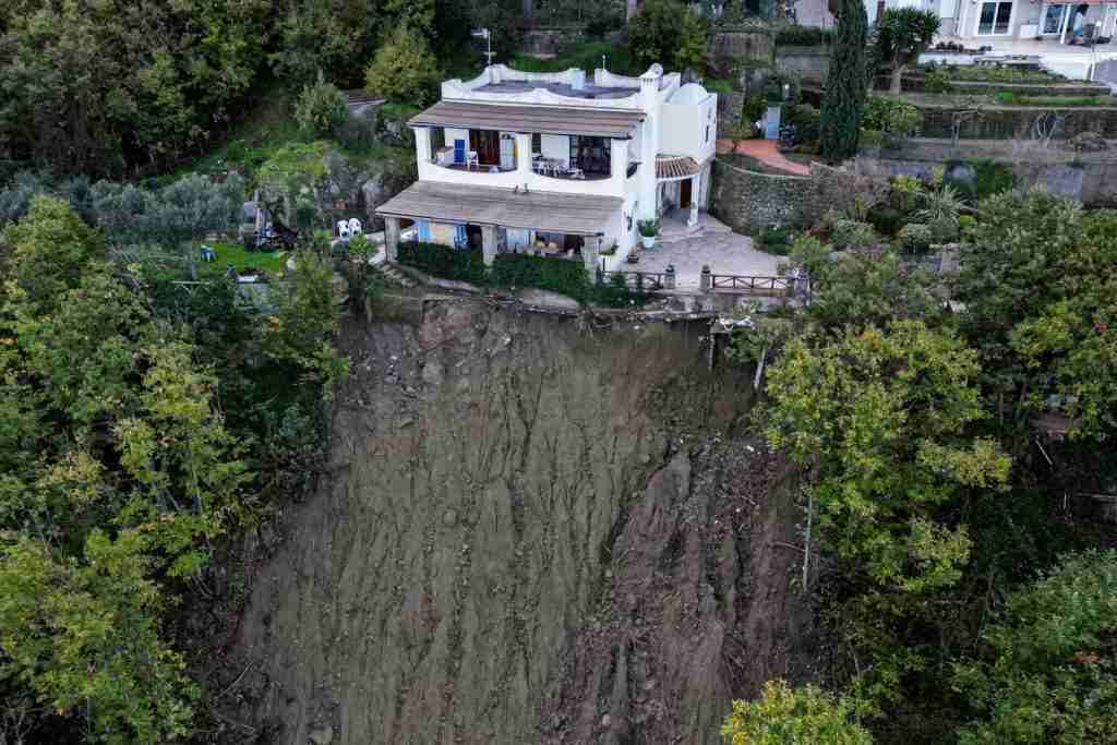 Death toll in landslide on Italian island of Ischia climbs to 8; area has strong ties to San Pedro