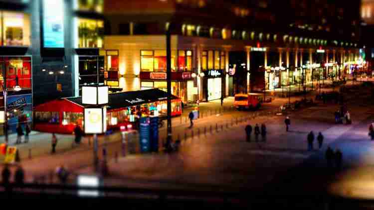 Cars, sensors and the IoT in the smart city