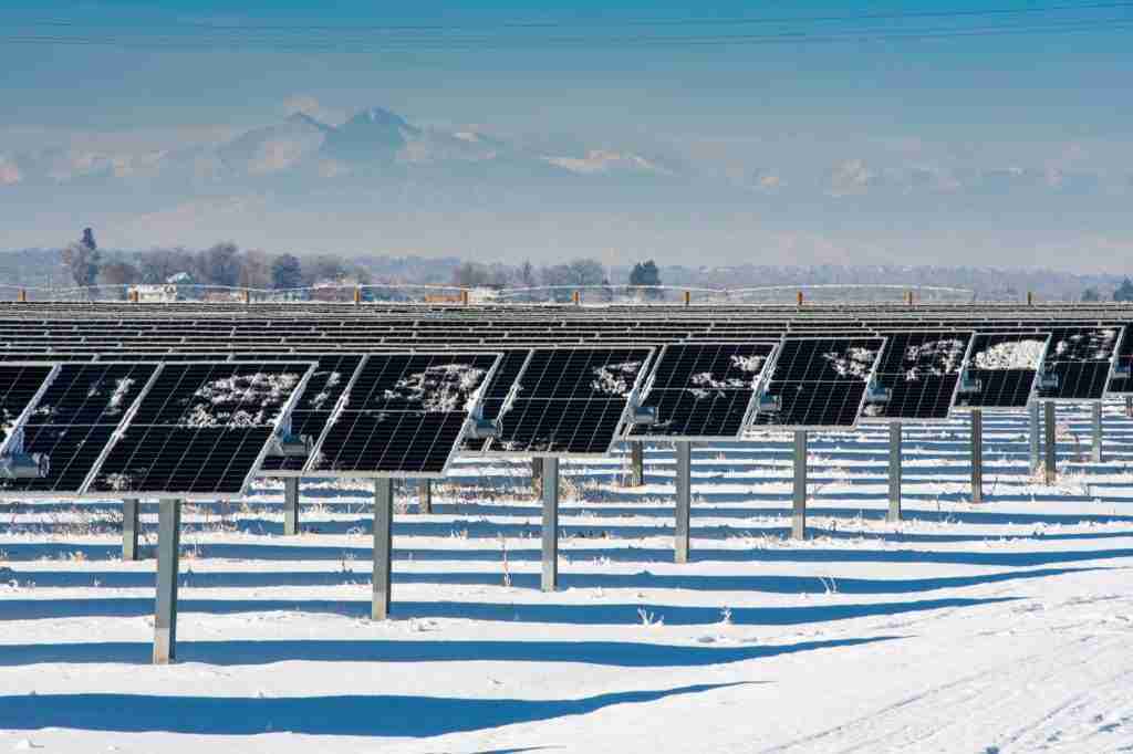 A new Colorado solar power field with T-Mobile as the anchor buyer