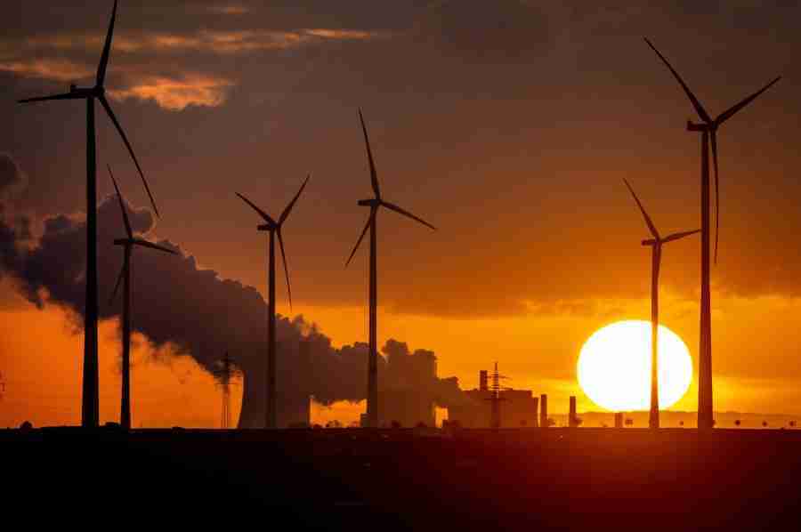 Policy, climate, war make 2022 'pivot year' for clean energy 1 Policy, climate, war make 2022 'pivot year' for clean energy