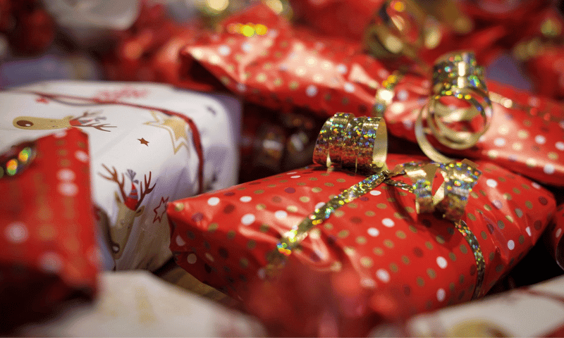 Holiday Season 2022: 10 Solar-Powered and Sustainable Gift Ideas