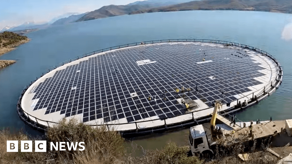 Could floating solar farms survive out at sea? 4 Could floating solar farms survive out at sea?