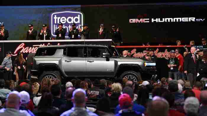 First 2024 GMC HUMMER EV SUV Raises $500,000 for Conservation