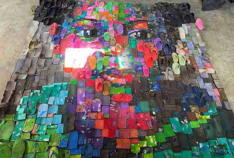 Eco-friendly Nigerian artist turns plastic flip-flops into portraits