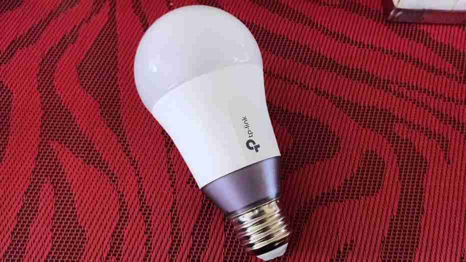 Use smart lightbulbs or smart plugs?
