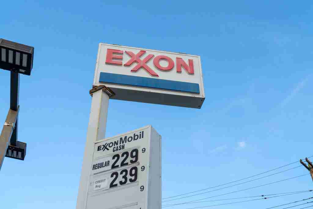The Market Will Never Solve the Climate Crisis 2 The Market Will Never Solve the Climate Crisis