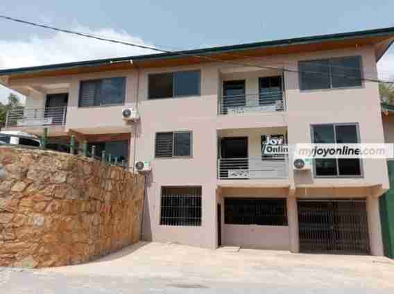 Life in a glazing building in Aburi, a couple shares experiences on rising temperatures