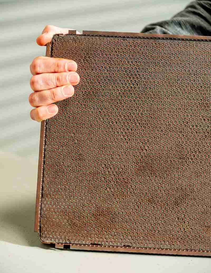 How to Build a Very Cheap Battery