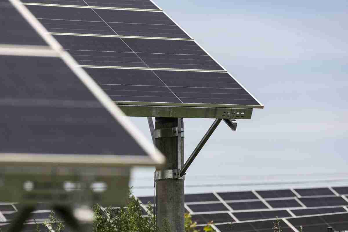 Chinese Solar Maker Says US May Be Too Pricey for Expansion