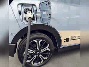 Automakers to pump $10 billion in building EV capacity by 2030