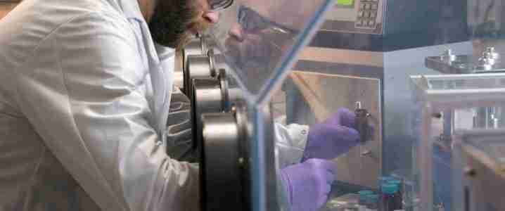 New Type Of Solar Cell Creates Hydrogen, Oxygen And Heat