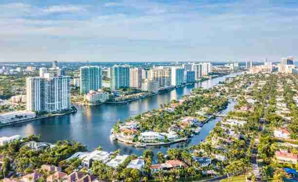 Investing in Real Estate in Florida: Maximizing Opportunities and Capitalizing on the Sunshine State’s Potential