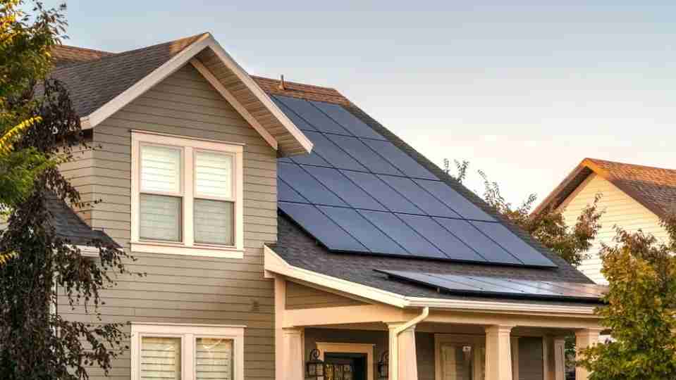 Revolutionizing Renewable Energy: SoCal Startup Repurposes EV Batteries For Solar Power Storage