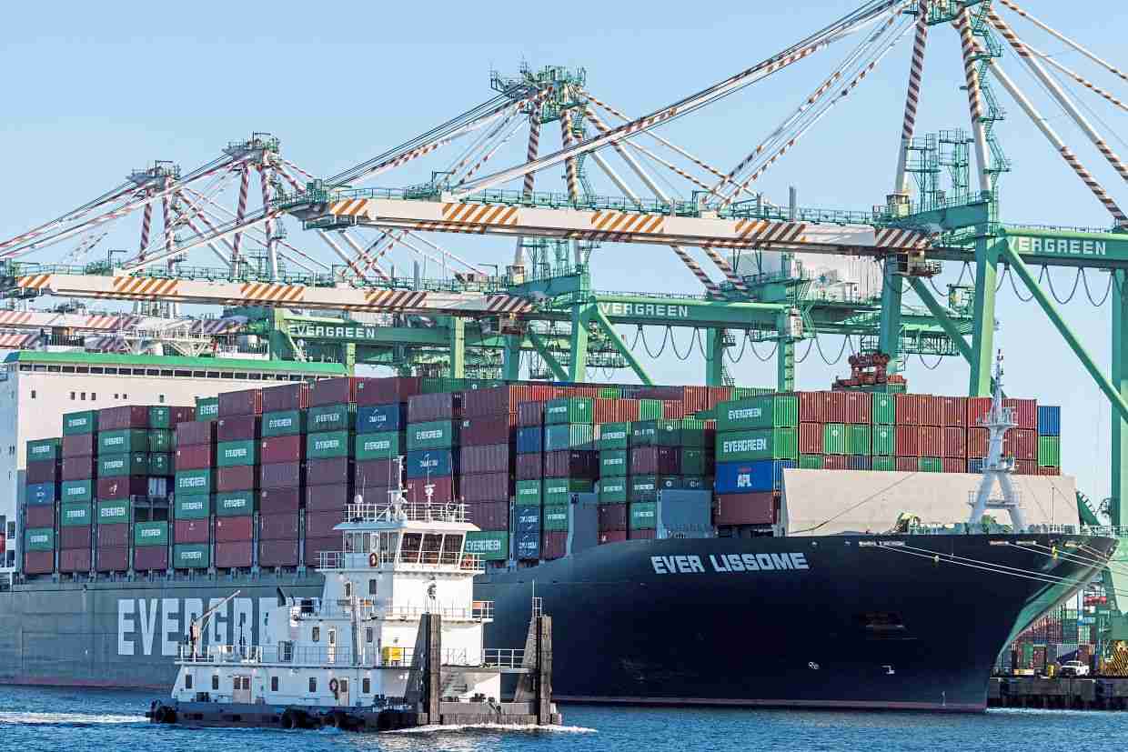 Net-zero emissions a top priority for shipowners