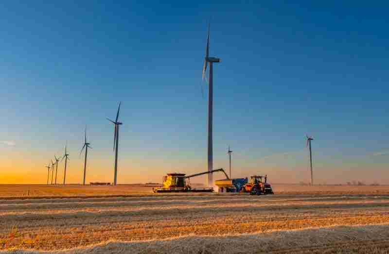 Energy experts say chasing nuclear would likely stop Australia reaching net zero