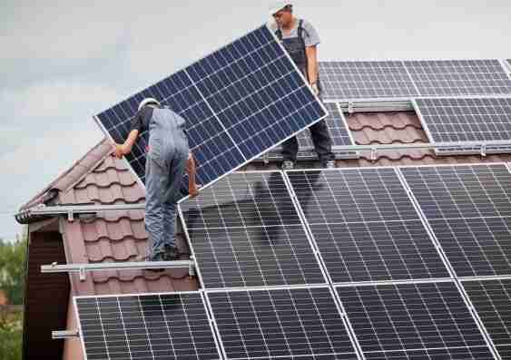 New environmentally friendly solar panel recycling process helps recover valuable silver 6 New environmentally friendly solar panel recycling process helps recover valuable silver