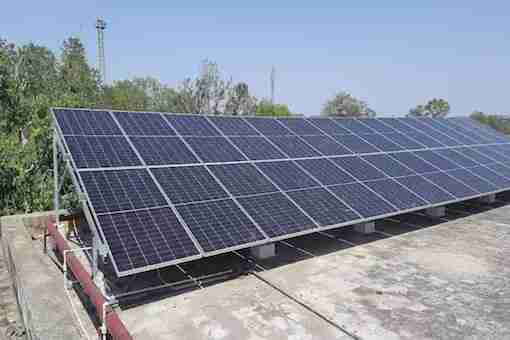 Planning To Install Solar Panels At Home? This Company Does It For Free