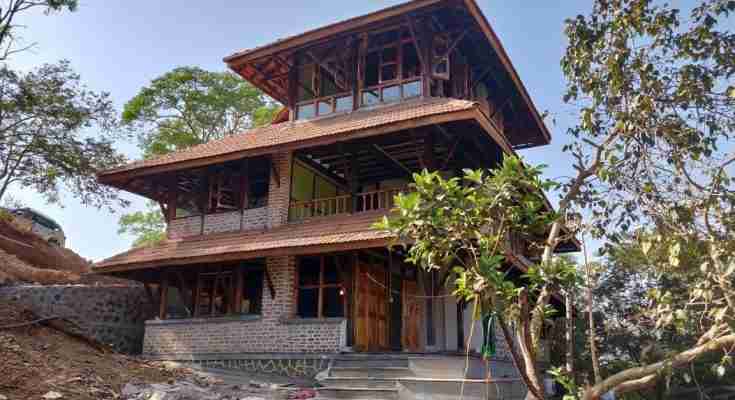 Expert talks on building eco-friendly houses. Sept.24