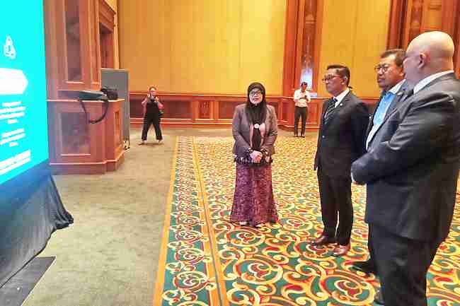 Call to source material locally to minimise waste