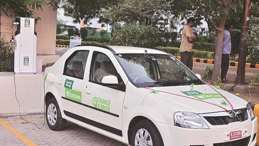 Hybrid vehicles take lead in realm of eco-friendly mobility solutions