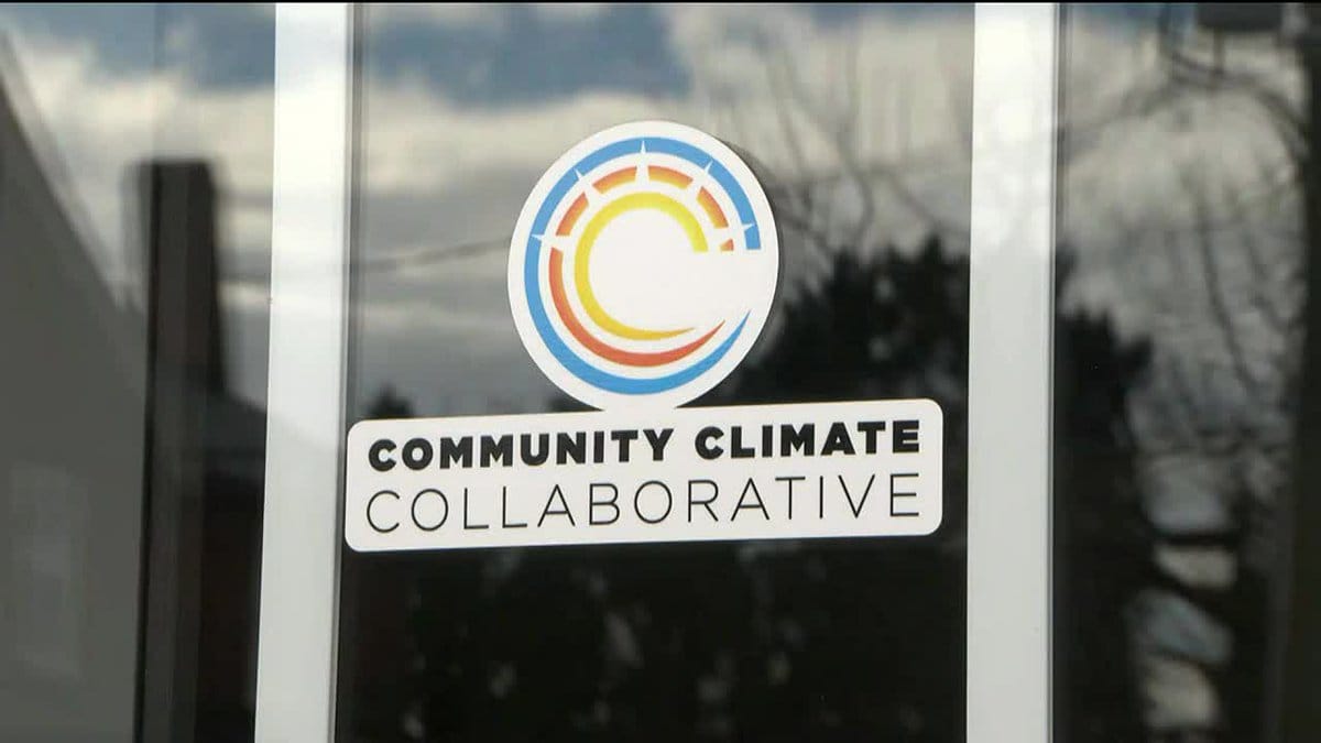 Electric vehicle owners gather to encourage others to go electric