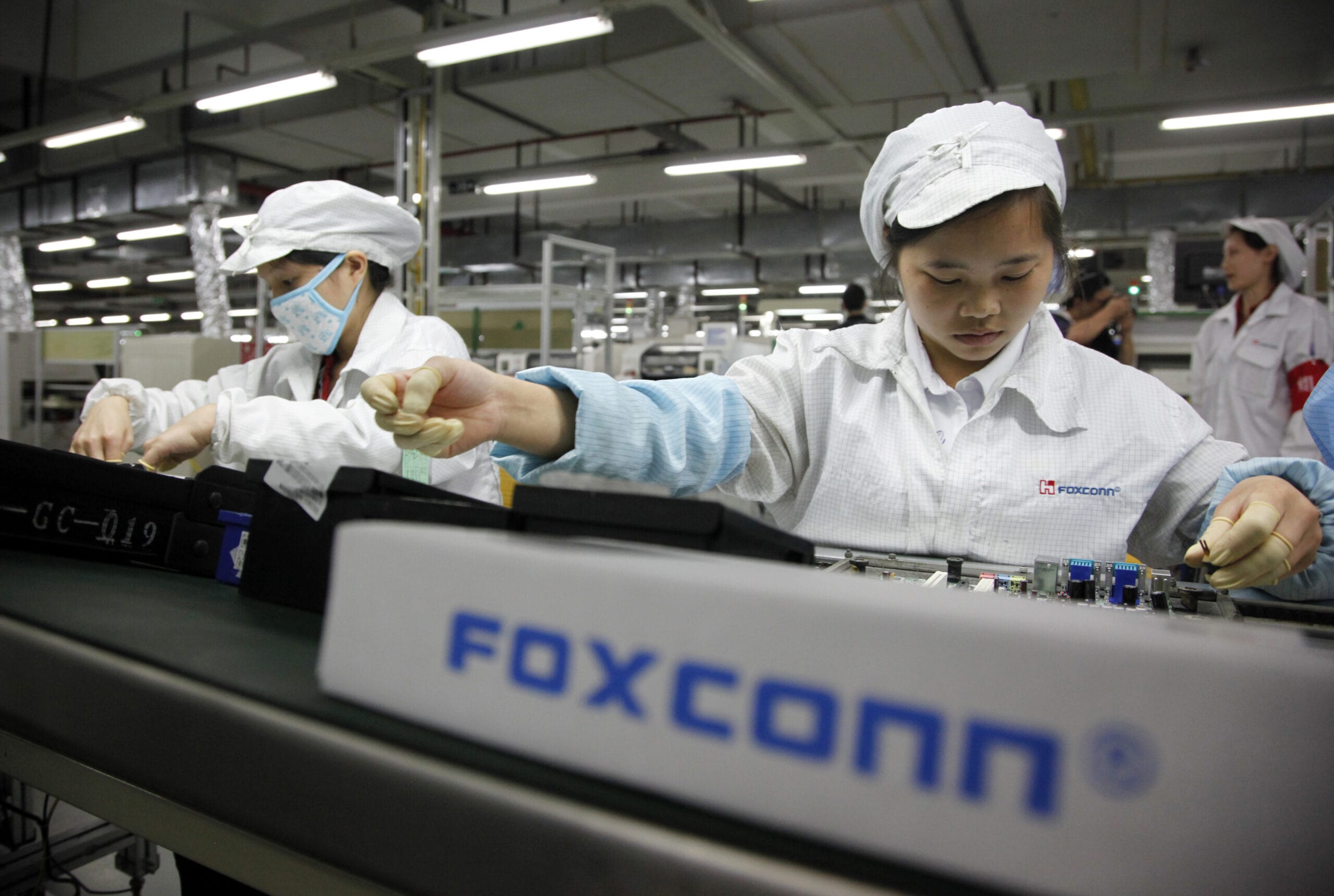 Apple Goes a Step Too Far in Claiming a Carbon Neutral Product, a New Report Concludes