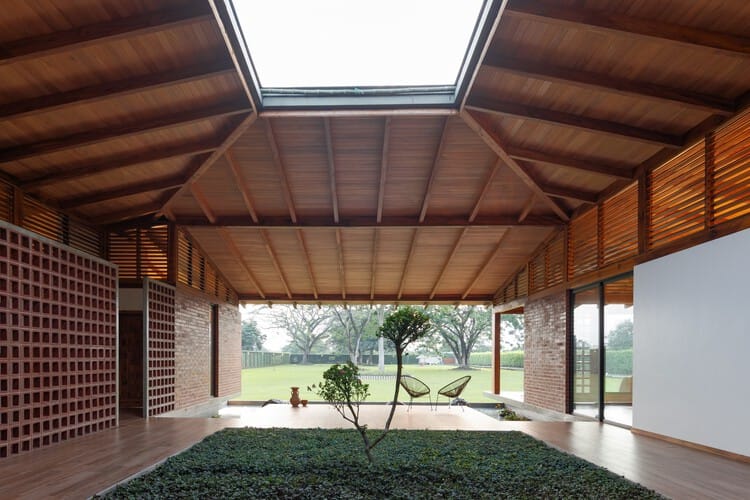 Cooling and Energy Efficiency: A New Era in Building Design