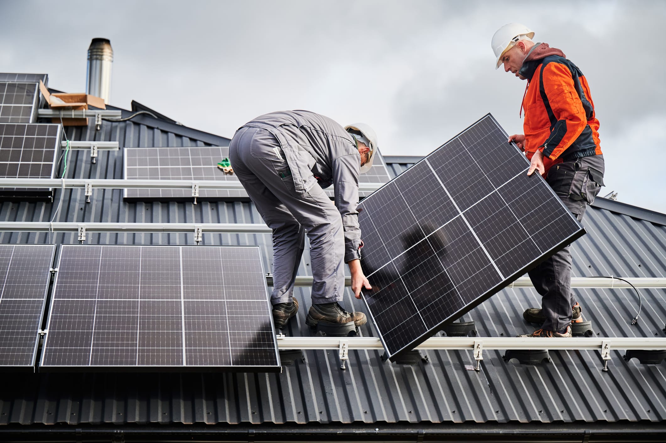 California reduces payments for rooftop solar power — for second time in a year