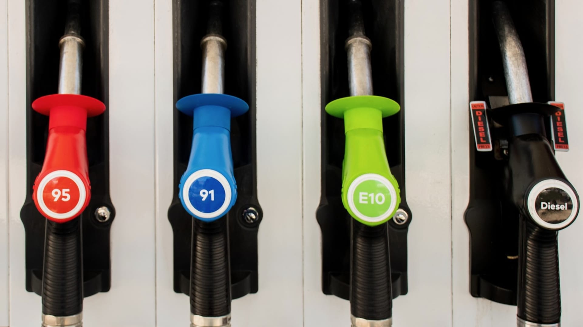 Cheap and eco-friendly? The benefits and downsides of E10 fuel