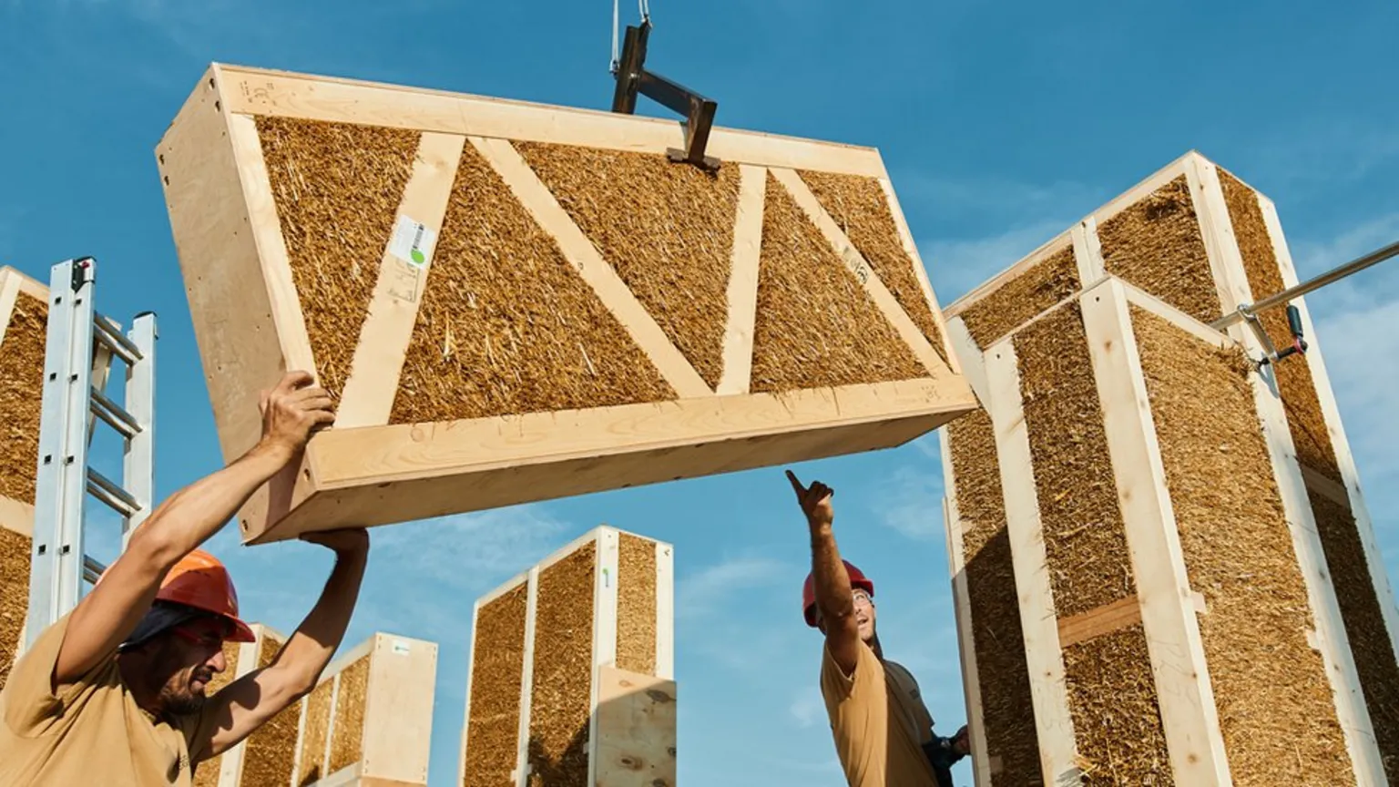 Should more British homes be built using straw?