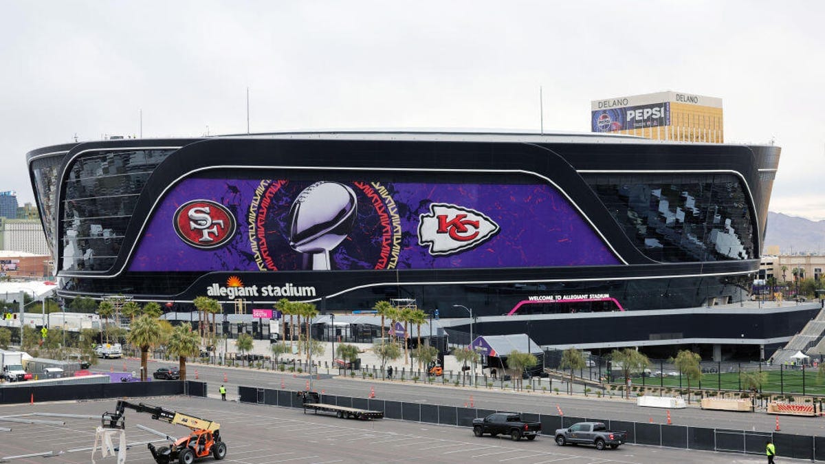 This Year's Super Bowl Stadium Is Powered by Renewable Energy
