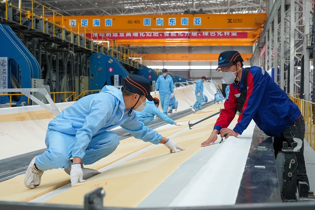 Nation on track to hit solar, wind power goals