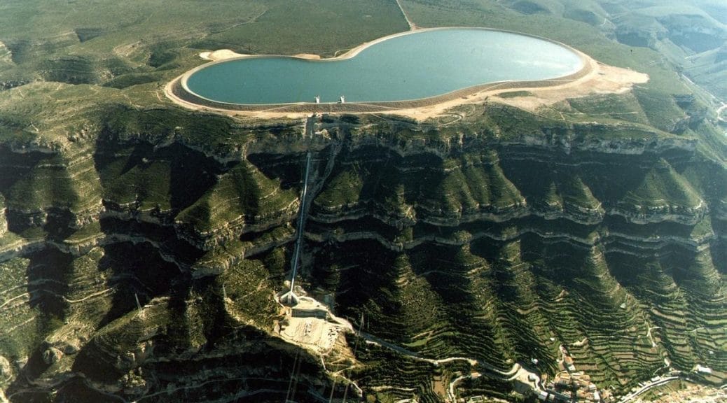 Pumping, ‘superbatteries’ for more wind power and photovoltaic energy