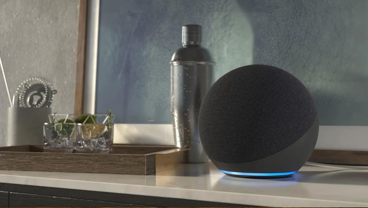 Amazon sale bundles the Echo speaker with a smart light bulb for only $65