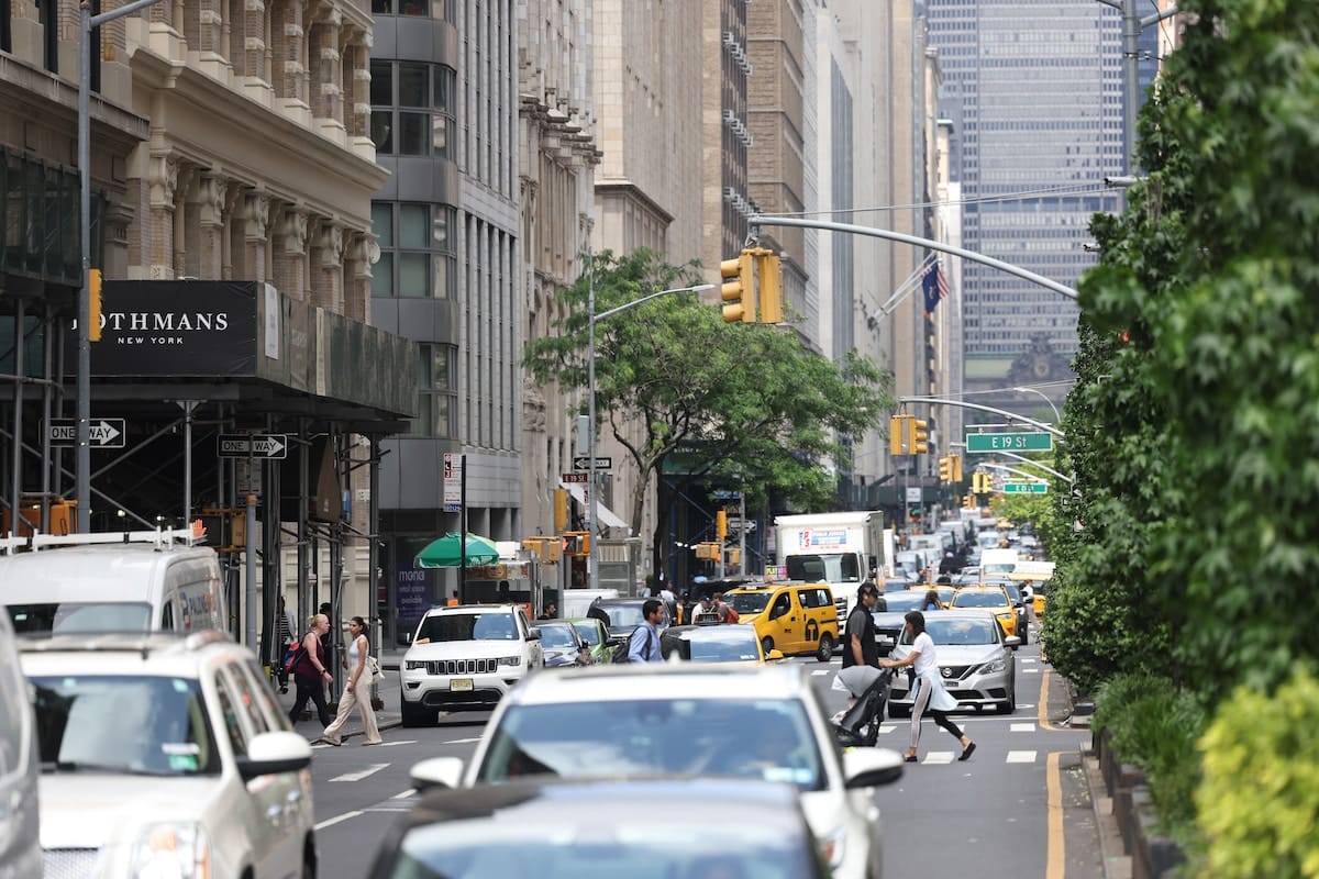 NY had a plan to make it hard for cars to enter the city. Here’s why the governor blocked it.