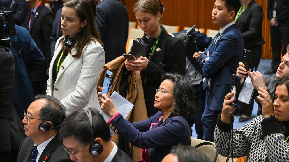 Chinese premier focuses on critical minerals and clean energy during Australian visit