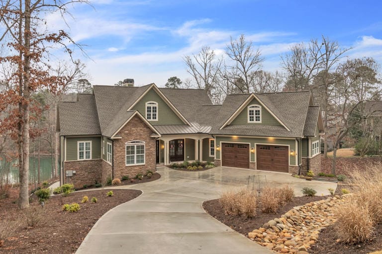 Going for green: Sustainable building prioritizes style and comfort