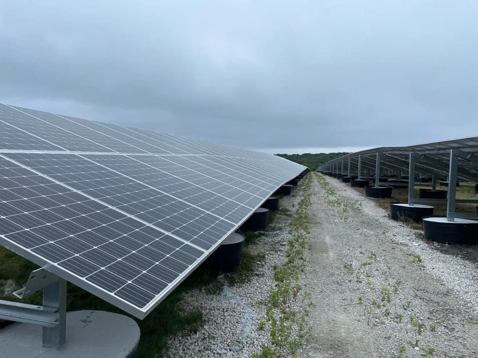 One of the largest solar projects in RI generates enough power for 700 homes. What to know.