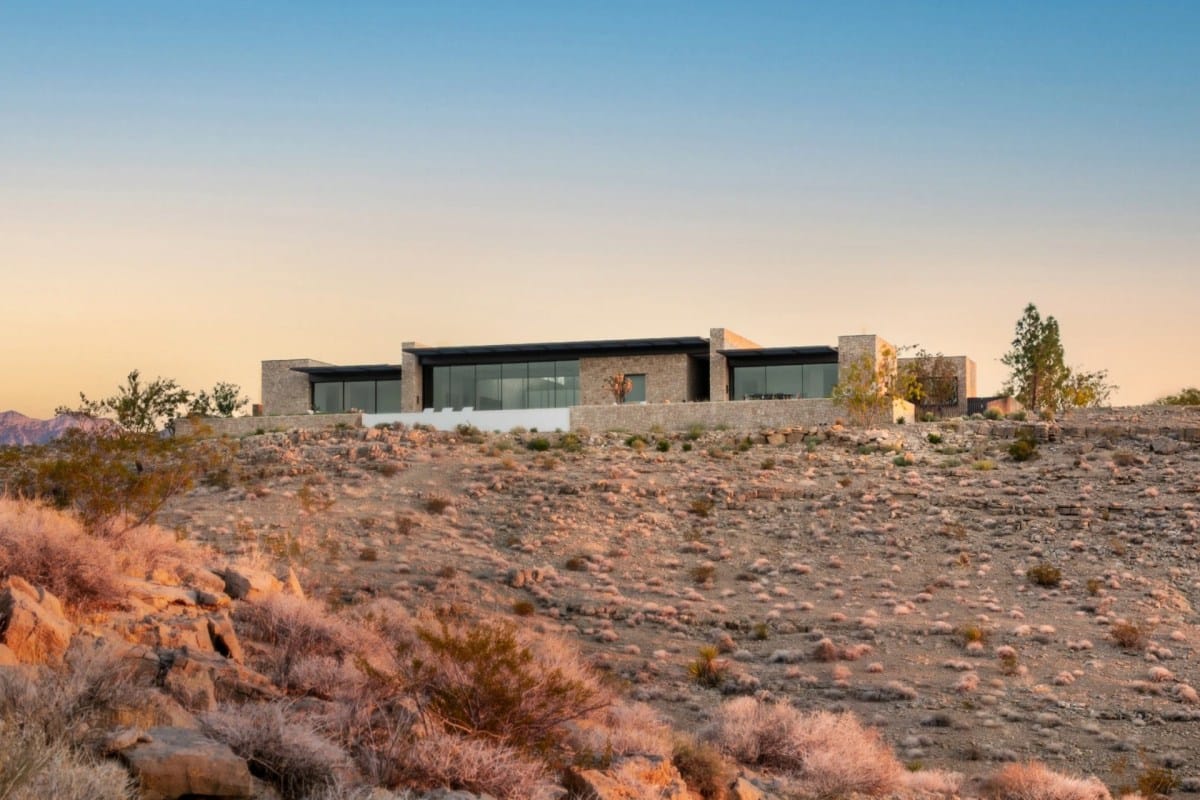 Architects design one-of-a-kind fort-inspired desert home: 'Harnessing the elements rather than fighting the environment'