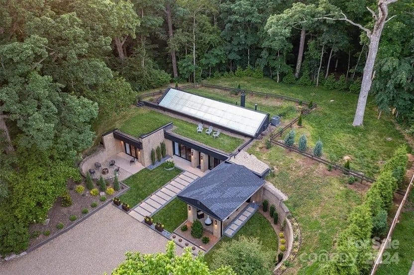 Earth-Sheltered ‘Hobbitat’ in Asheville Is an Eco-Friendly Marvel for $1.6M