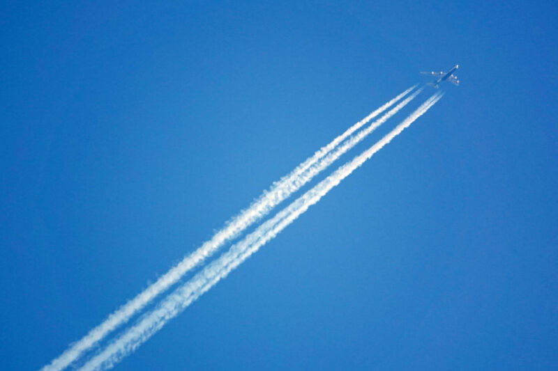 More than greenwashing? Sustainable aviation fuels struggle to take off