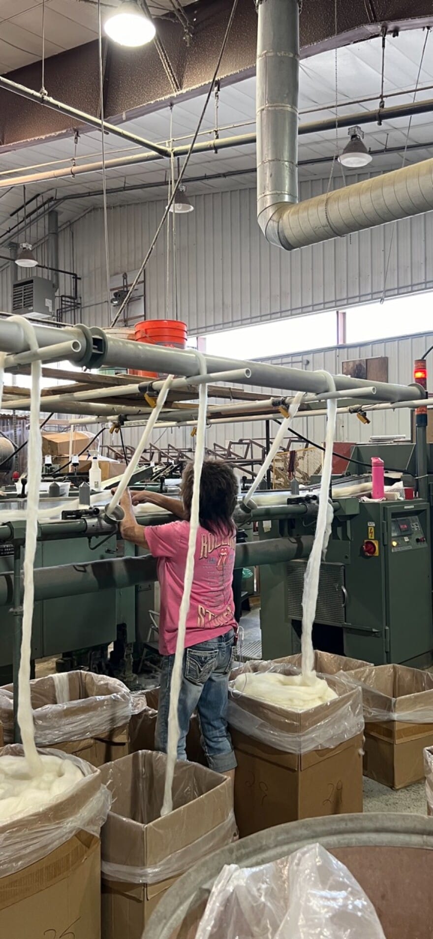 Wyoming wool mill creates farm-to-fashion products