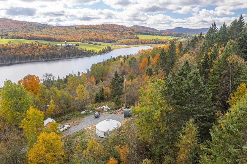 Real Life in a Yurt: 5 Key Takeaways of ‘Living in the Round’