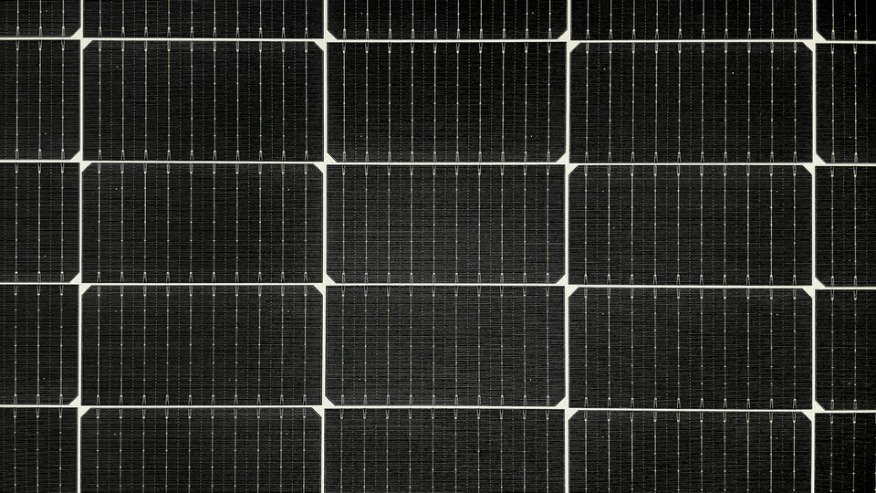 Eco-Friendly Nanocrystal Solar Cells Set New Performance Record