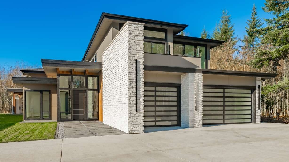A garage door upgrade can boost your home's equity — here's how