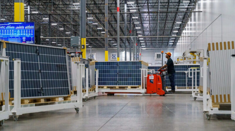 How Chinese Solar Panel Companies Benefit From Federal & State Incentives