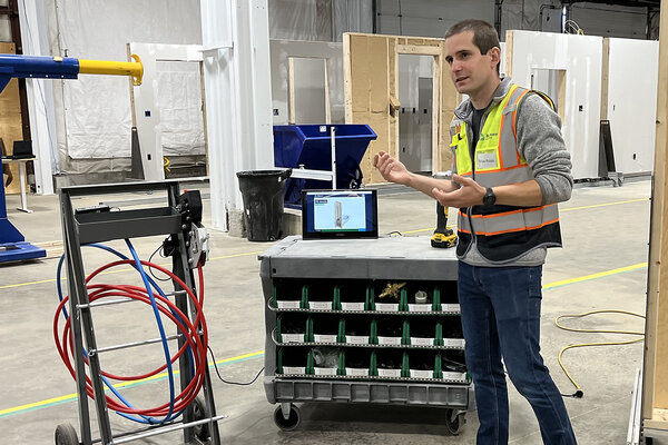 Robots and entrepreneurs work to green the US housing industry