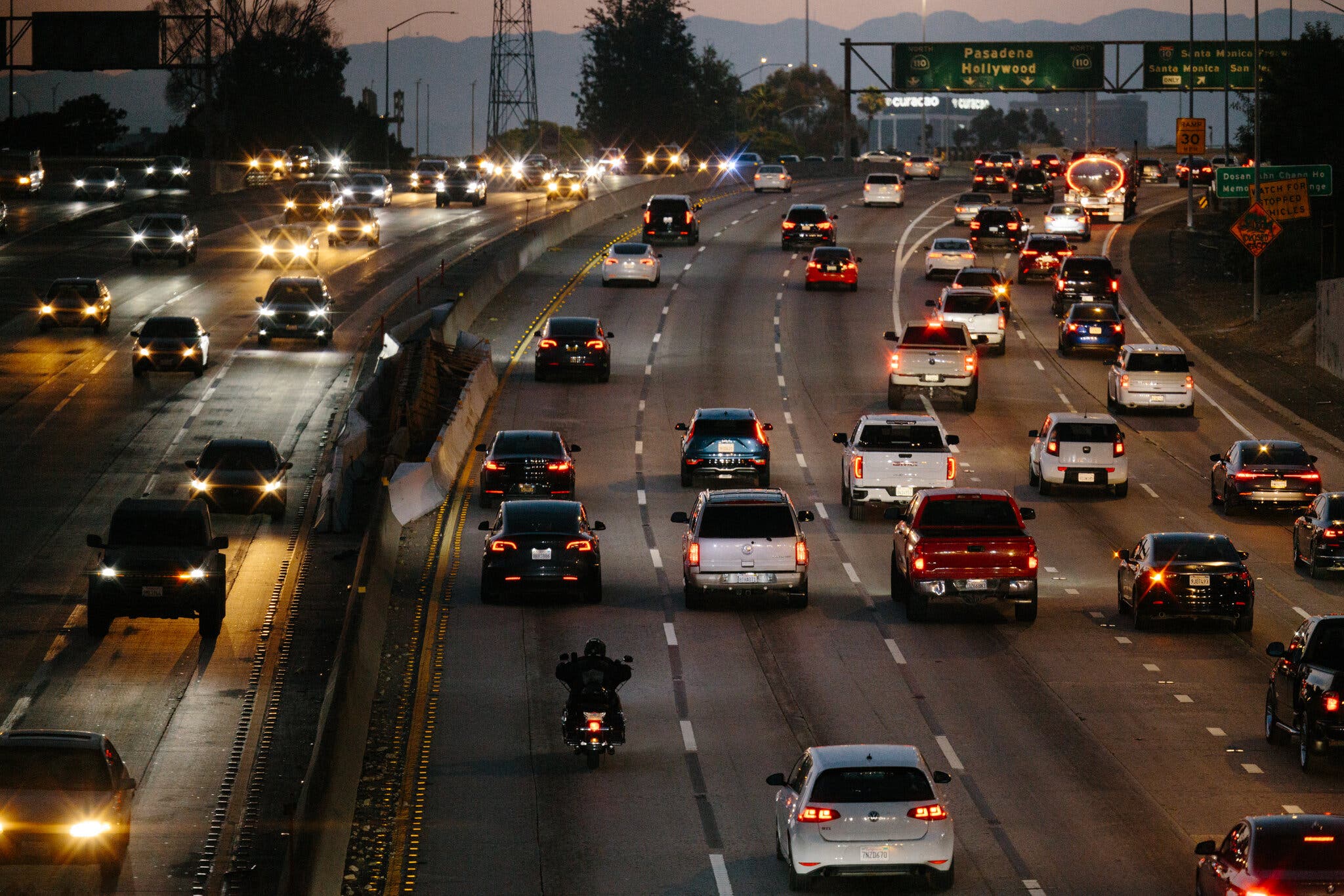 Biden Administration Is Said to Allow California to Ban New Gas-Powered Cars