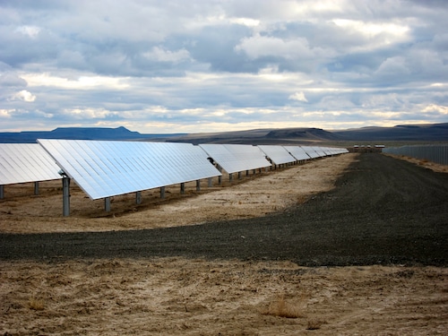 Oregon approves state’s largest solar farm on 10,000 acres of farmland
